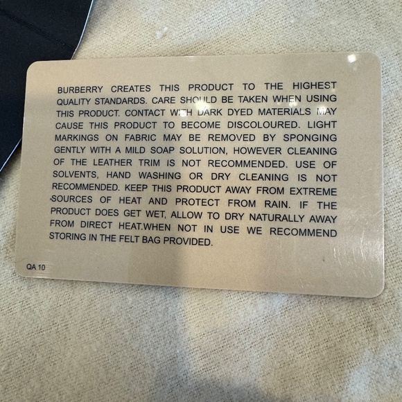 Burberry Tonal Check Burgundy Jacquard Nylon/Leather/Suede 2 zip Bowling Bag. - Picture 8 of 17